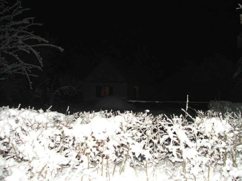 a h�z imm�ron este