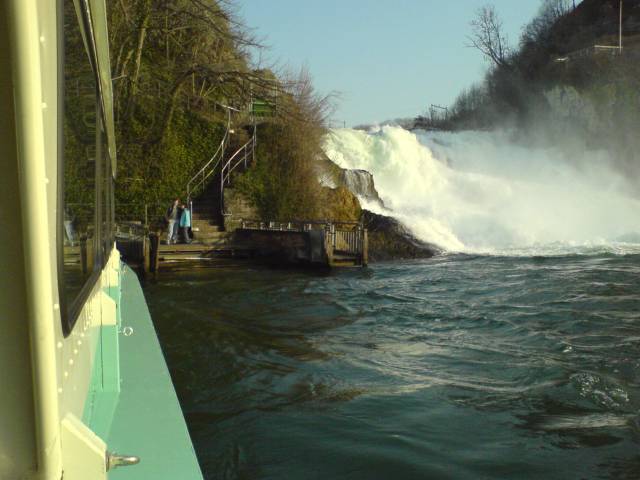 hajoval kozeliccsuk meg az objektumot