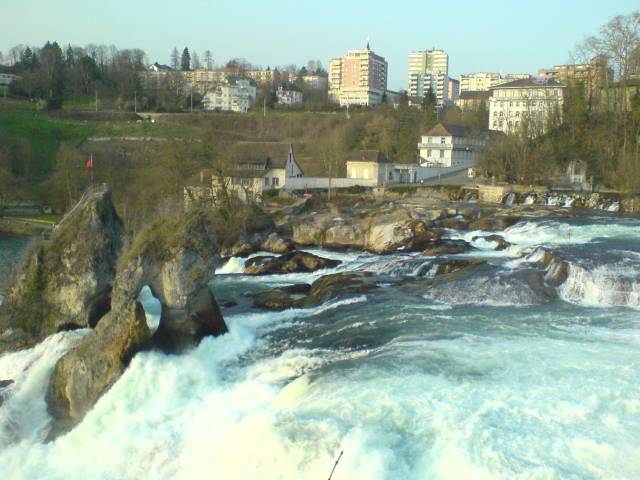 ezekrol a sziklakrol azonnal felismerheto, aki mar jart itt..