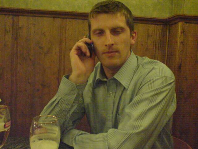 Tom gyanus ez a pillantas