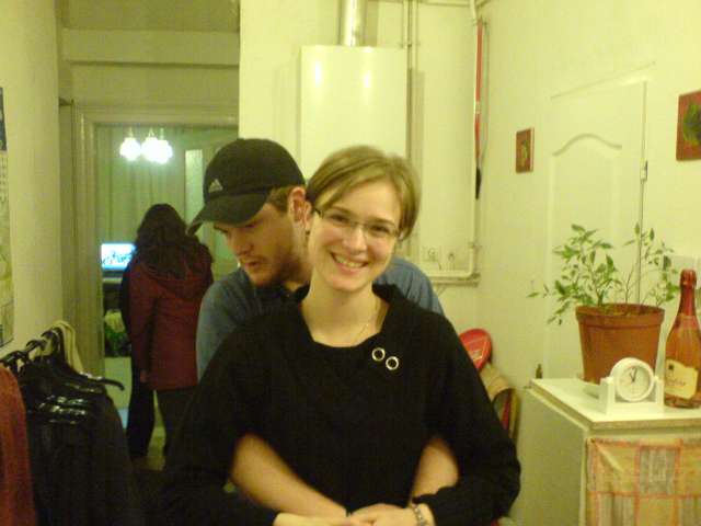 hekas! a hatterben alo csajt..