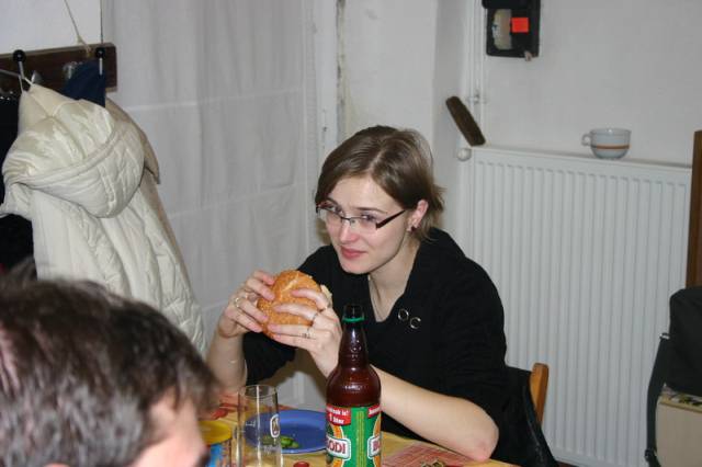 jaj hat olyan jo etvaggyal kezdtunk el enni, hogy muszaly volt lefenykepezni:)