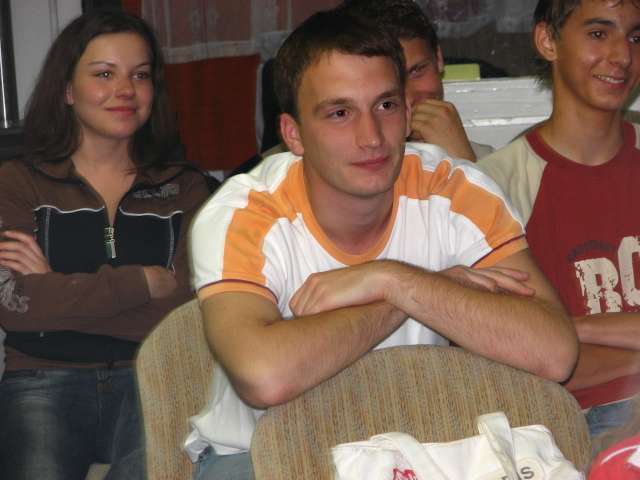 az oreg Miki...:))  a Vikica is, hogy hasonlit a Memire..