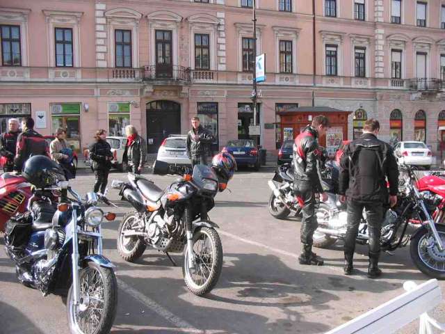 hmm kicsit keverednek a st�lusok? oda se neki