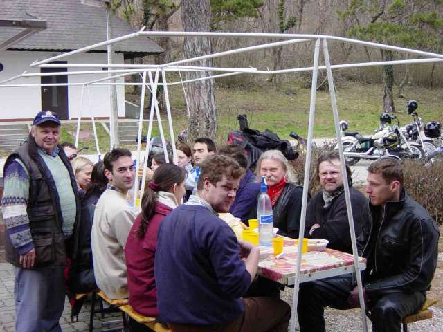 j� �tv�gyat aki m�r eszik