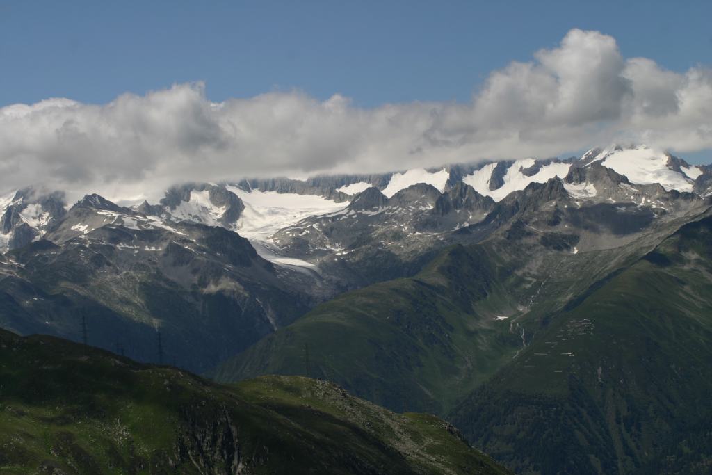 ez itt van elottunk.