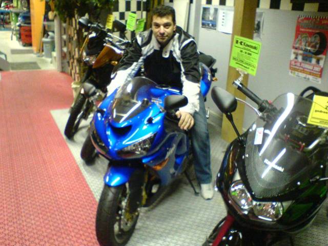 neki is egeszen mas lett, Ninja helyett Thunderace