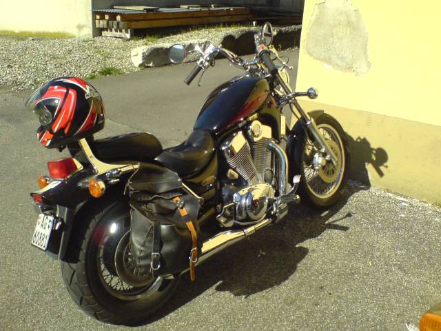 a VS 1400 Intruder amugy korrekt darab