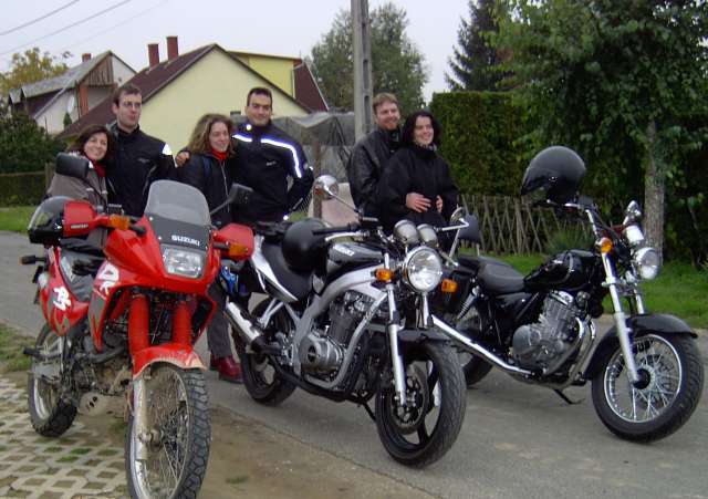 itt mindenkinek suzukija van