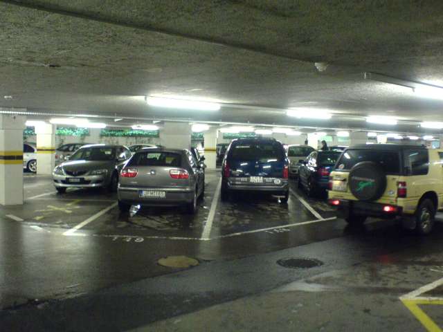 foldalatti parkolo kisvarosba?..